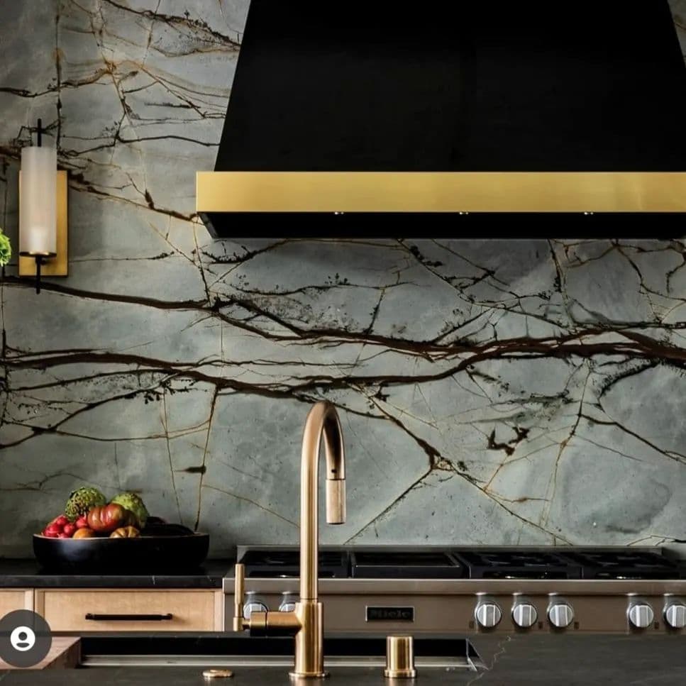 Custom home finishing